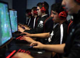 نقد و بررسی پایاننامه «تجزیه و تحلیل دادهها در مورد فرهنگ بازیهای ویدئویی و نقش تگ Let’s Play در یوتیوب»