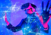 بازیهای چند نفره آنلاین نقش آفرینی، زندگی در فضای دوم